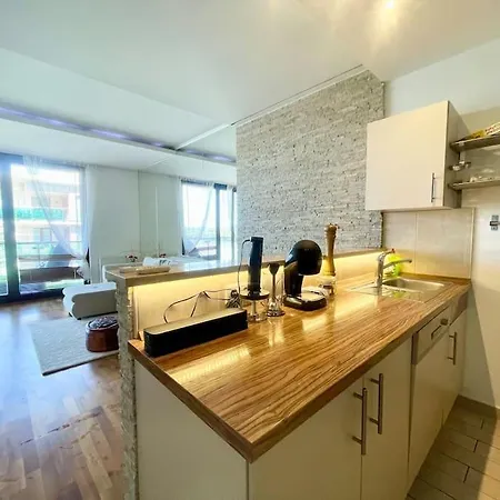 Apartament Riverfront Free Parking